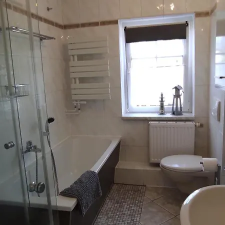 Wernerstr Im Zentrum - 3 Schlafzimmer Apartment *