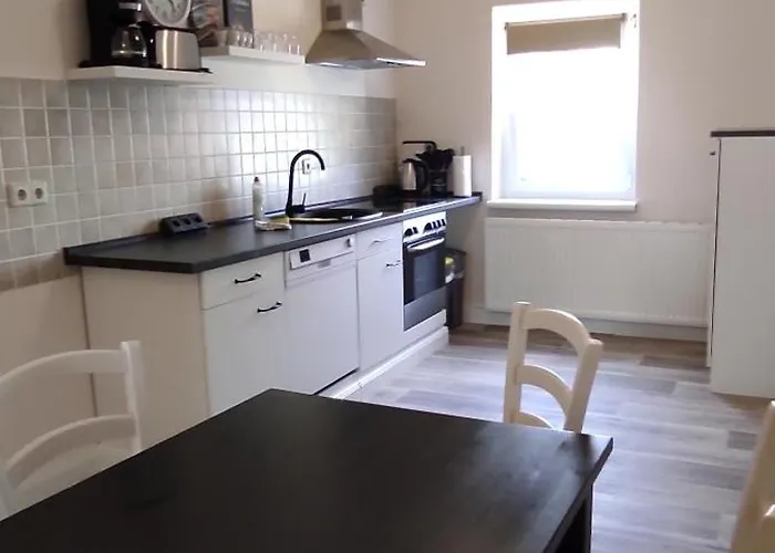 Wernerstr Im Zentrum - 3 Schlafzimmer * Cottbus