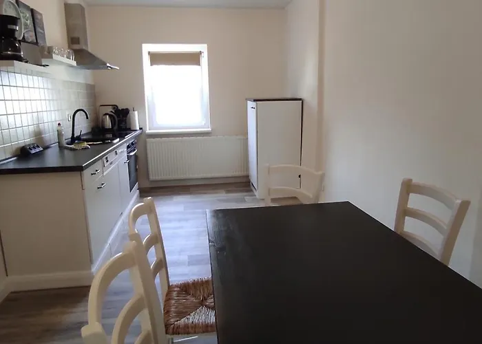 Wernerstr Im Zentrum - 3 Schlafzimmer Daire Cottbus